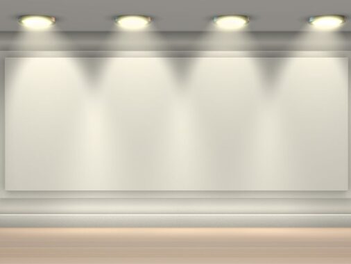 Jak wybrać odpowiednie lampy punktowe do wnętrza? na zdjęciu 4 lampy punktowe.